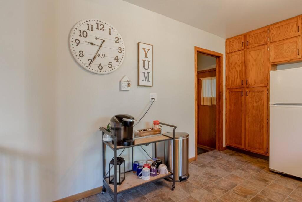 Family Home W/ 2 King, 2 Queen Beds + Game Room Bemidji Esterno foto