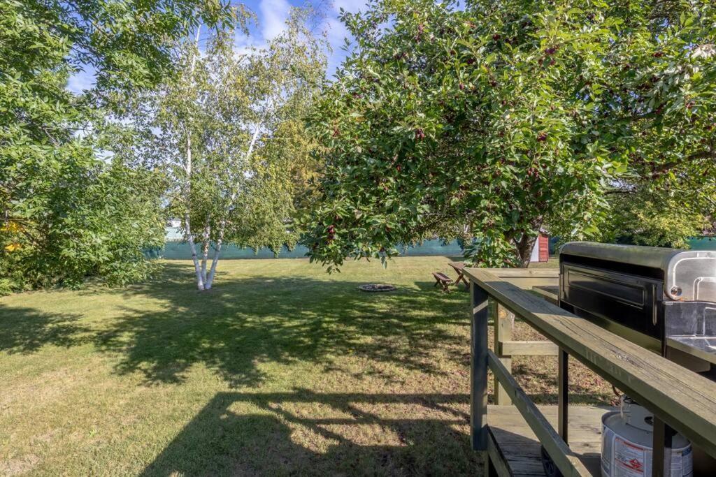 Family Home W/ 2 King, 2 Queen Beds + Game Room Bemidji Esterno foto
