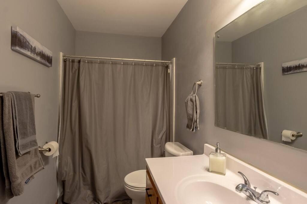 Family Home W/ 2 King, 2 Queen Beds + Game Room Bemidji Esterno foto